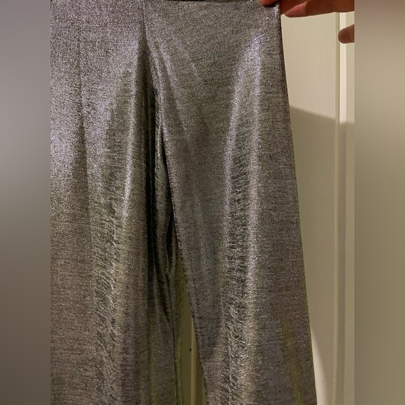 Michael Kors metallic cold shoulder top X-large NWOT - Picture 2 of 5